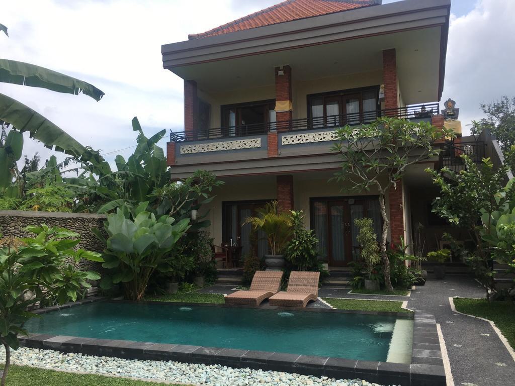 Umah Dangin Guest House Ubud  Exterior photo