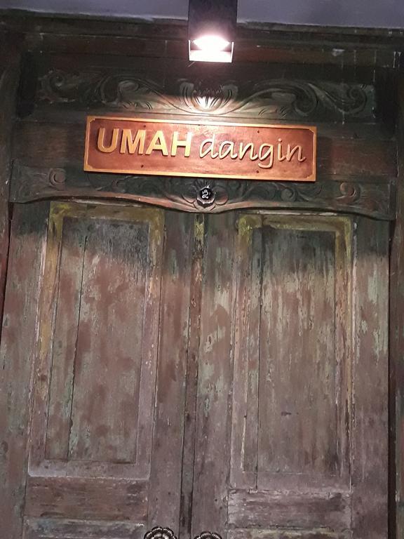 Umah Dangin Guest House Ubud  Exterior photo