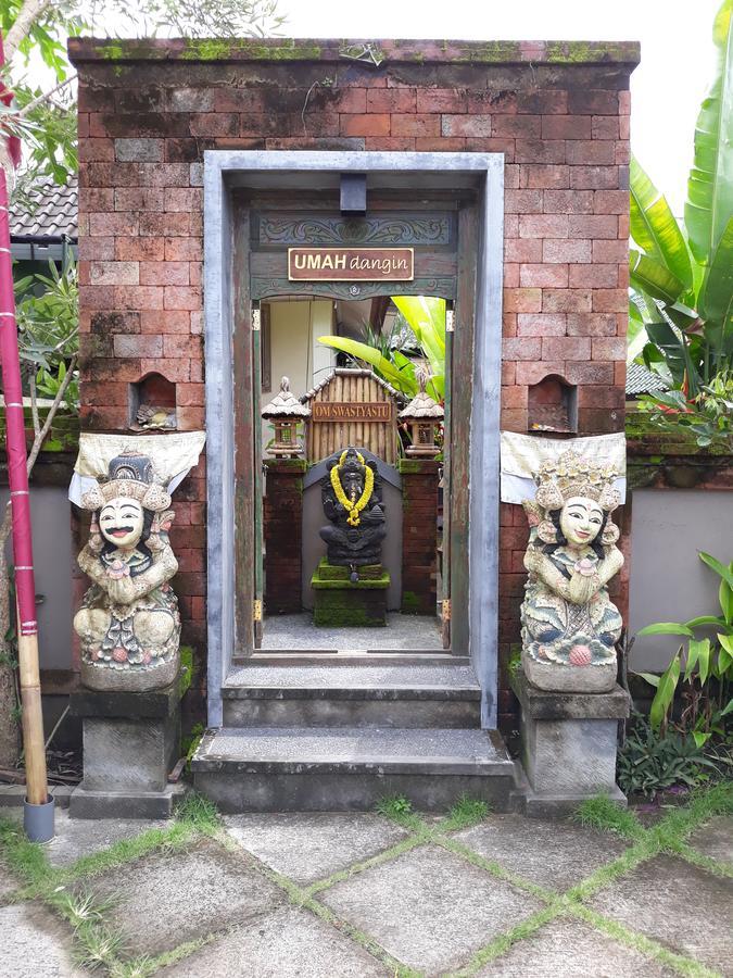 Umah Dangin Guest House Ubud  Exterior photo